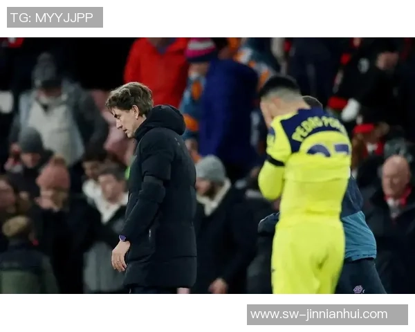 天空：热刺会给弗兰克时刻，来处理球队当下的问题