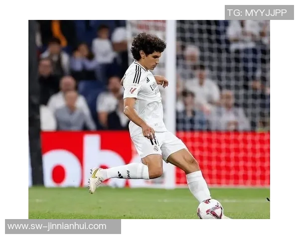 残暴如斯!27岁皇马铁卫2年3重伤:双膝韧带全断了 现又倒下4个月