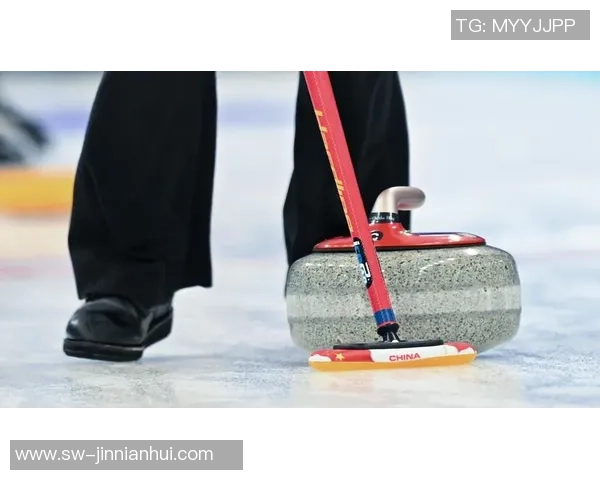 米兰冬奥会冰壶落选赛:我国混双叶紫萱于森豪取四连胜稳居B组第一